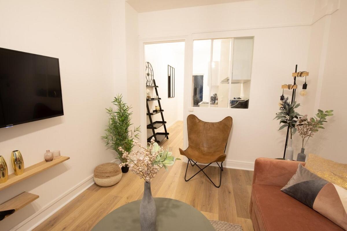 Renove Proche Du Sacre Coeur 4p Appartement Parijs